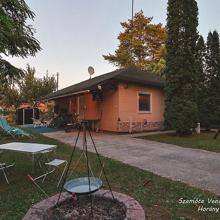 Dunakanyar, Szentendrei Sziget Szamoca Vendeghaz Horany Telen Nyaron Szigetmonostor Exterior photo