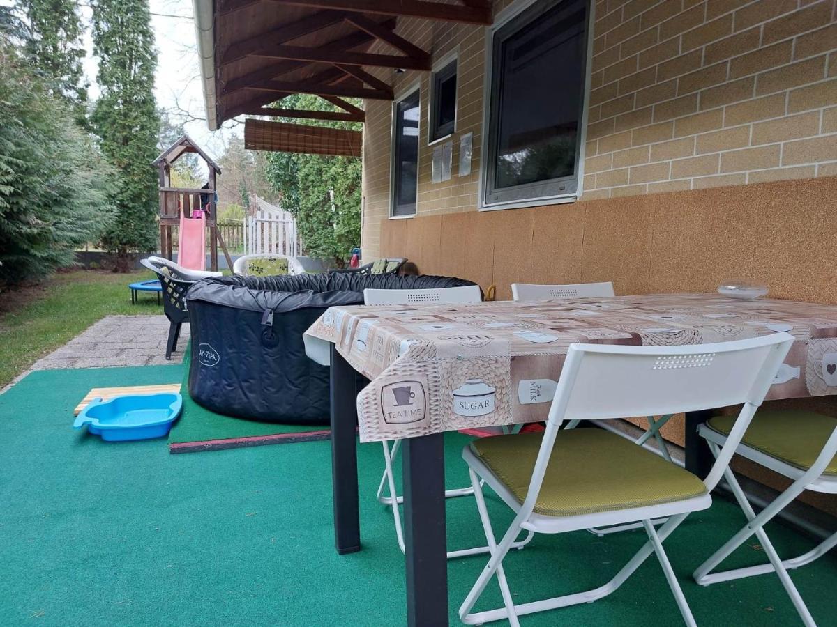 Dunakanyar, Szentendrei Sziget Szamoca Vendeghaz Horany Telen Nyaron Szigetmonostor Exterior photo